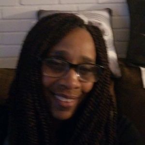 Meet your Posher, Jacqueline